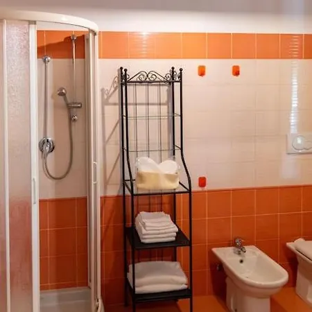 Giuly - Privata Con Piscina E Barbecue San Damiano d'Asti