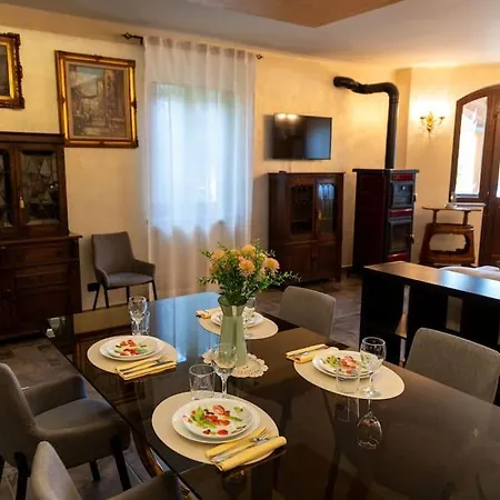 Con Vista - Piscina E Barbecue Privati San Damiano dʼAsti