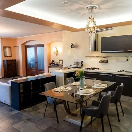 Con Vista - Piscina E Barbecue Privati * San Damiano dʼAsti