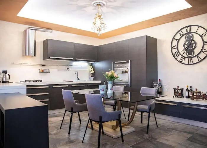 Con Vista - Piscina E Barbecue Privati Villa *